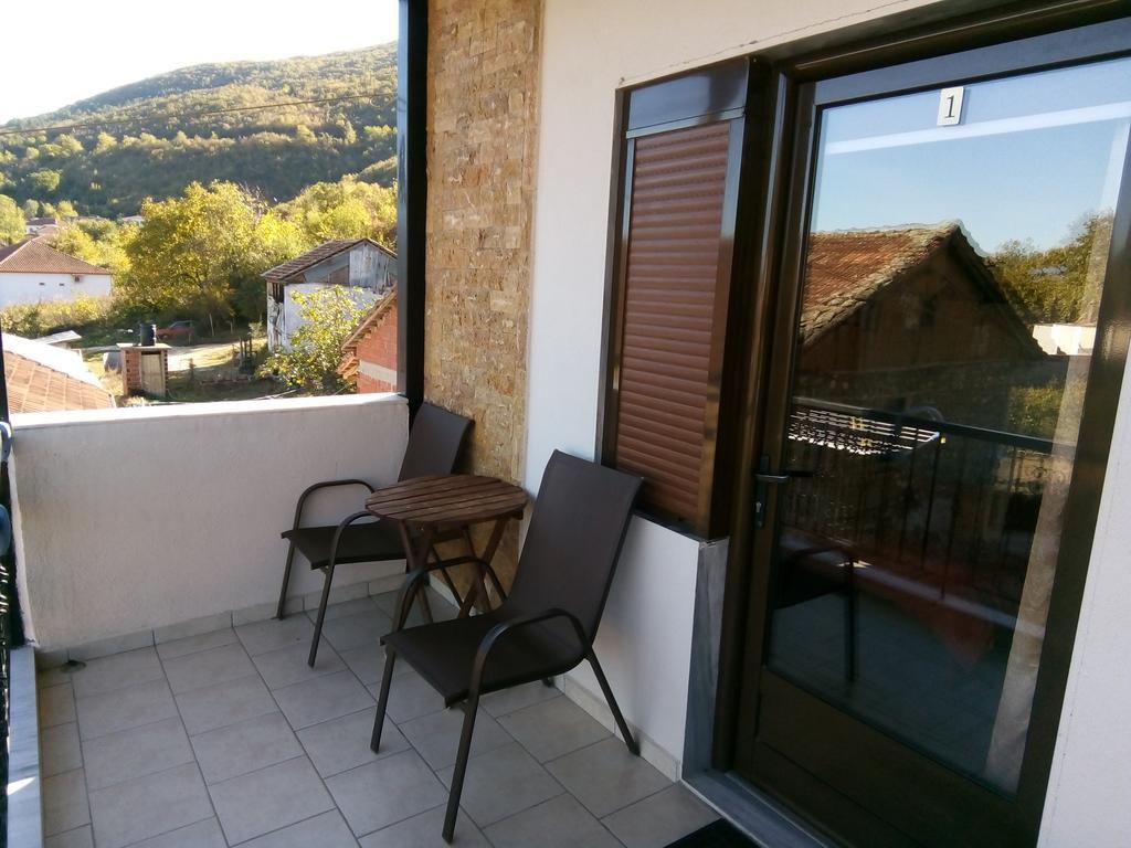 Guesthouse Mythos Orma Luaran gambar